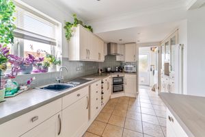 Photo 25- click for photo gallery